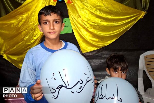 برپایی موکب «مدرسه رهبر شهید» در میدان هفت تیر نسیم‌شهر