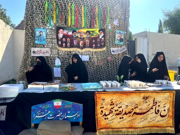 استقبال پرشور دانش‌آموزان جم از شهید گمنام در آستانه شهادت حضرت زهرا(س)