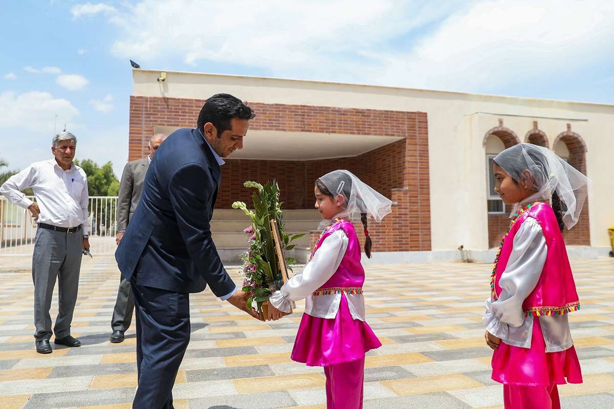 بازدید مدیرکل آموزش‌وپرورش کرمان از مجتمع آموزشی «اندیشه هوشمند ارگ»
