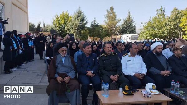 نواختن زنگ مهر، ایثار و مقاومت در مدرسه نمونه دولتی ۹ دی