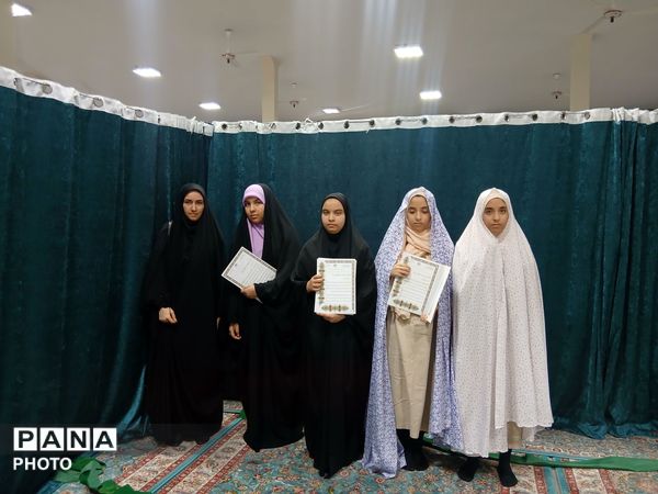 تجلیل از نخبگان قرآنی و نمایشگاه میثاق با شهدا در حاشیه نماز جمعه خداآفرین