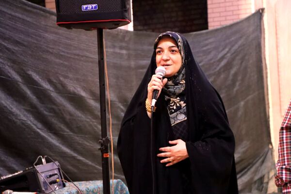 «محفل شهریور شعر» با حضور دانش‌آموزان یزدی