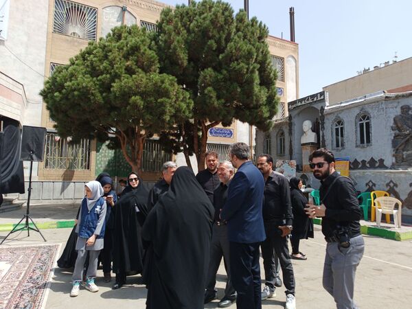 بازدید  رئیس مرکز حراست وزارت آموزش و پرورش از خدمت‌رسانی به زائران در مشهد
