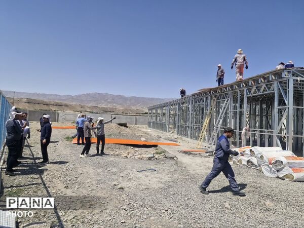عملیات اجرایی آموزشگاه ۶ کلاسه «شهید دربندی» در روستای قلعه‌ نوِ کلات 