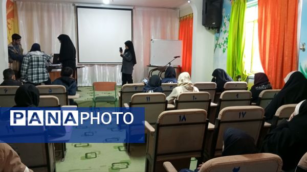 آخرین جلسه از کارگاه خبرنگاری پانا در نیشابور