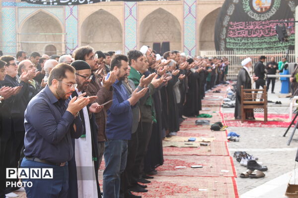 برپایی باشکوه نماز عید فطر در یزد