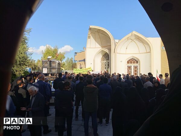مراسم تشییع و خاکسپاری شهید اقتدار در لارستان