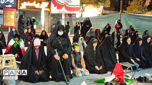 خواندن نماز استغاثه در تجمعات شبانه ملایر