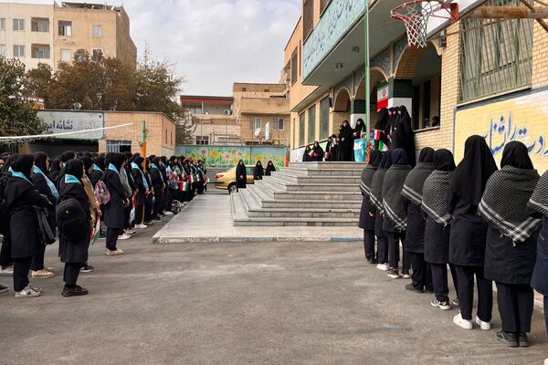 همایش تشکیلاتی "وطن یار" در دبیرستان ایثار