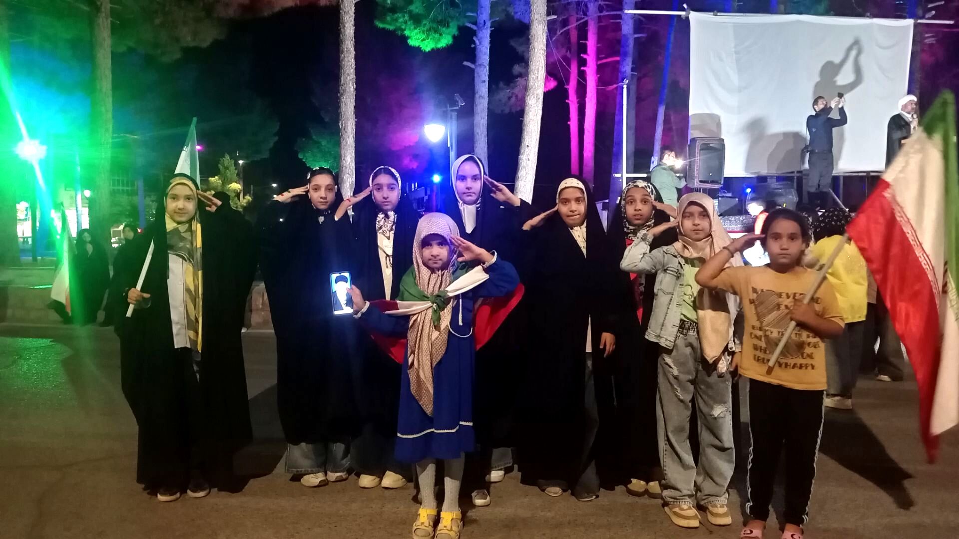 طنین همدلی در رشتخوار؛ جلوه‌ای از وحدت در نود سومین تجمعات شبانه