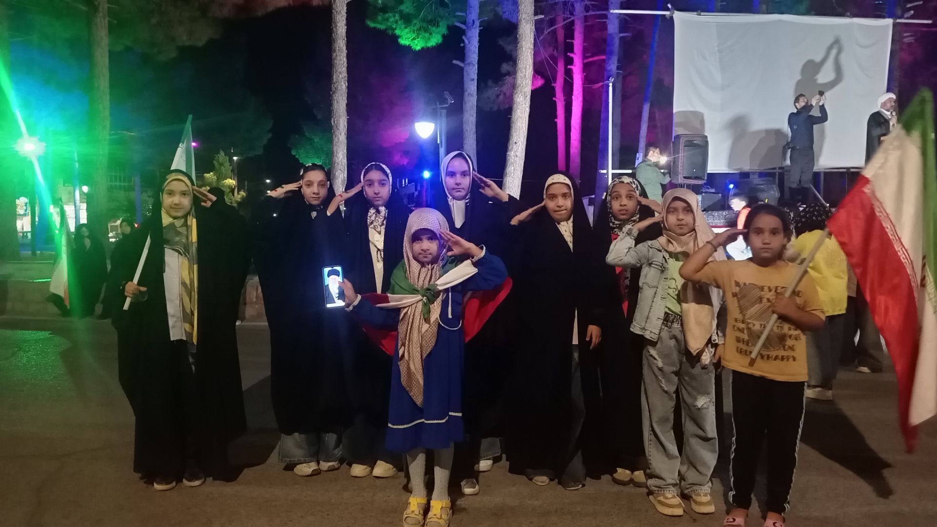 طنین همدلی در رشتخوار؛ جلوه‌ای از وحدت در نود سومین تجمعات شبانه