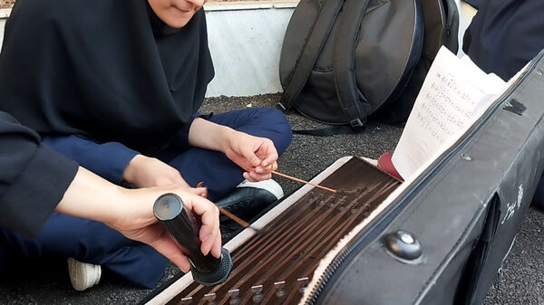برگزاری رویداد شادی به رنگ ایثار در دبیرستان شاهد عصمت ناحیه ۳ کرج