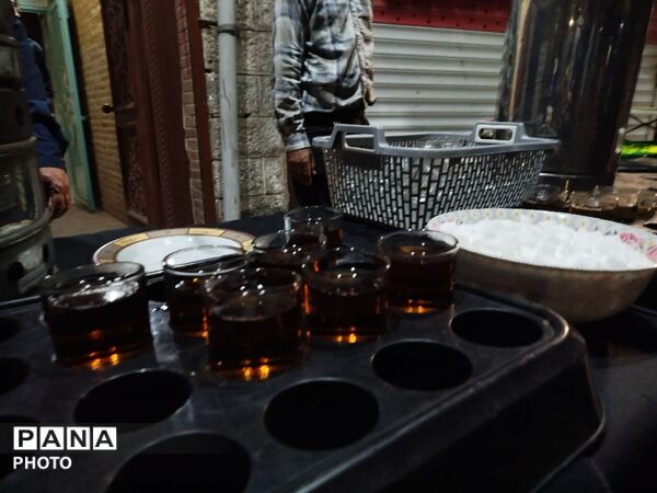 چایخانه حوزه علمیه گلشن در شب صد و پنجاه سوم 