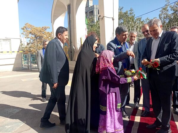 جشن عاطفه‌ها در مشهد برگزار شد