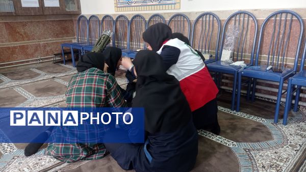 آموزش امداد و نجات دانش‌آموزی محله محور