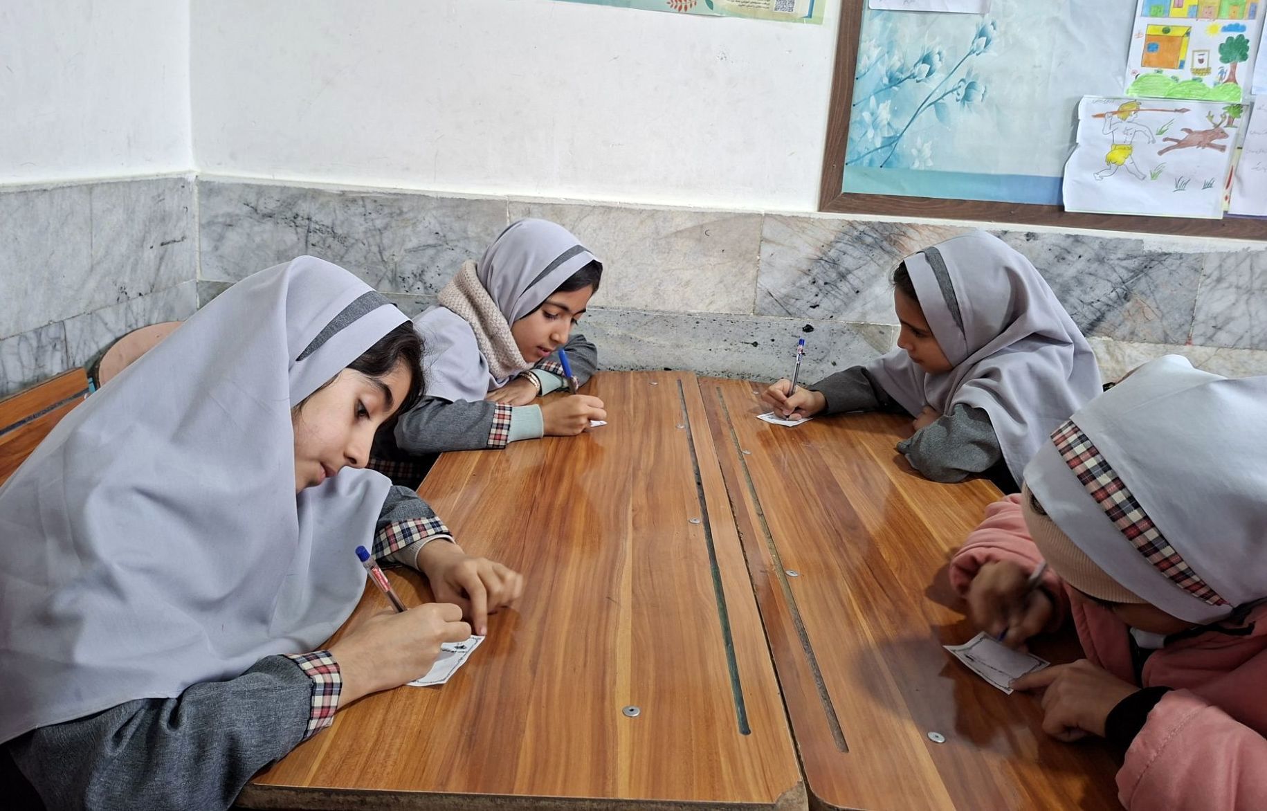 نسل جدید نیازمند گوش شنواست/ معلم کارخانه انسان‌سازی است