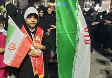 تجدید بیعت معلمان و دانش آموزان با آرمان‌های رهبر شهید و سومین رهبر انقلاب اسلامی