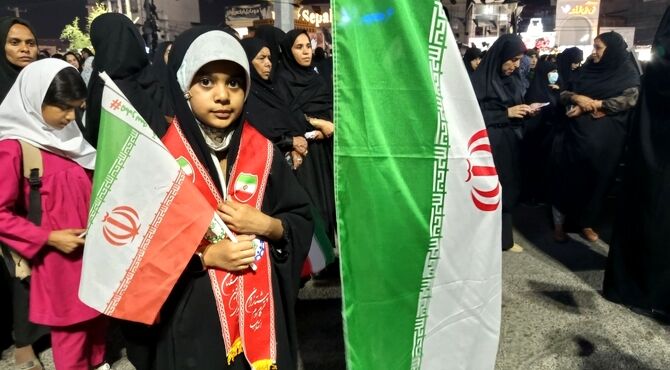 تجدید بیعت معلمان و دانش آموزان با آرمان‌های رهبر شهید و سومین رهبر انقلاب اسلامی