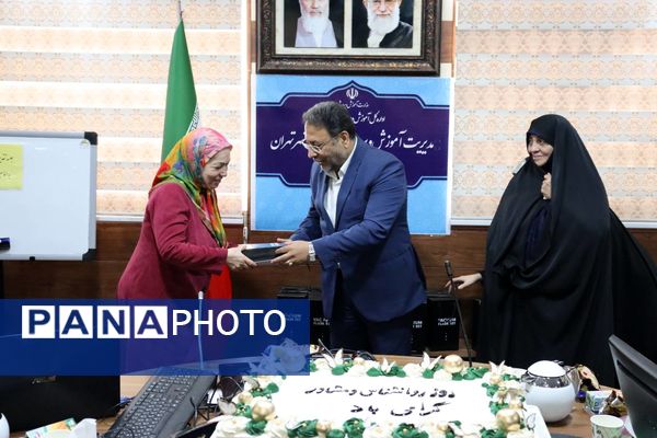 منطقه ۱۴ پیشگام قدردانی از حافظان سلامت روان دانش‌آموزان 