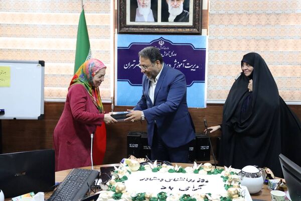 منطقه ۱۴ پیشگام قدردانی از حافظان سلامت روان دانش‌آموزان 