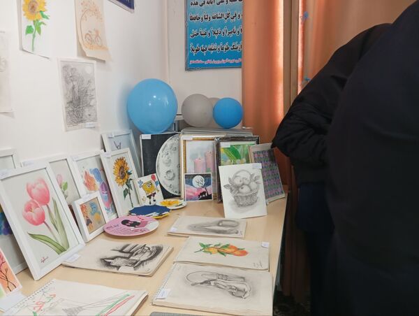 نمایشگاه محصولات دست ساز به مناسبت دهه فجر