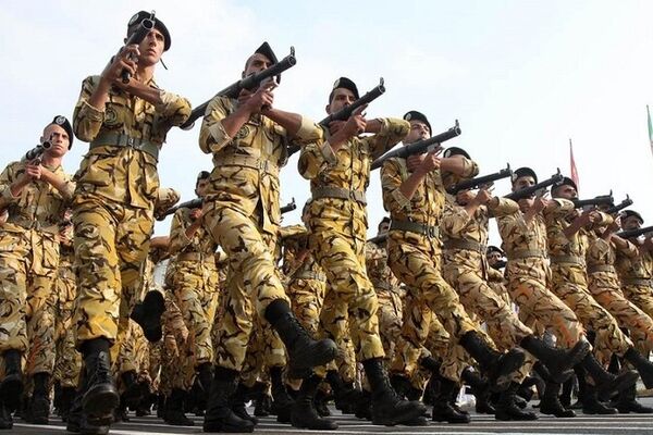 فراخوان اعزام به دوره آموزش نظامی متعهدین خدمت آموزش و پرورش 