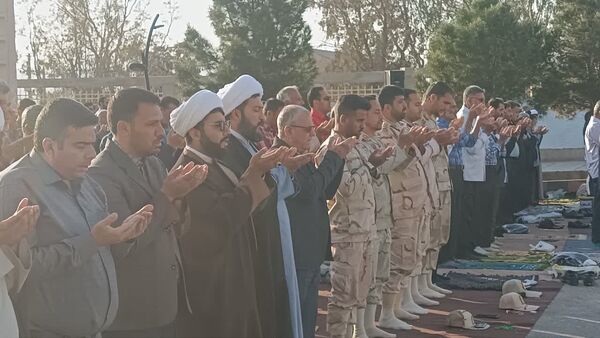 شکوه اقامه نماز عید‌ فطر در سراسر استان کرمان