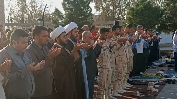 شکوه اقامه نماز عید‌ فطر در سراسر استان کرمان