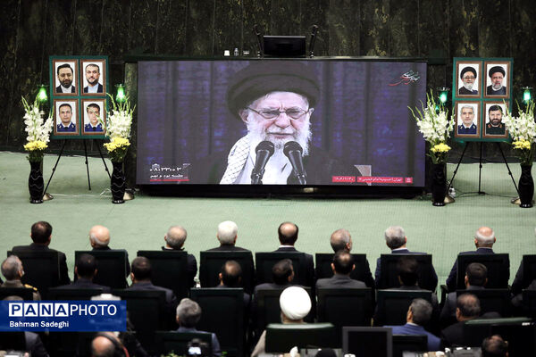 مراسم پاسداشت شهدای خدمت در مجلس