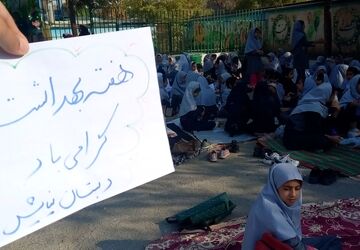 اردوی حیاطی و صبحانه سالم به مناسبت هفته بهداشت روان در مدارس