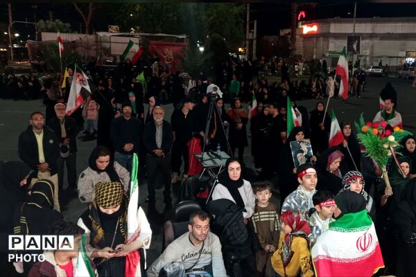 راهپیمایی شبانه مردم رباط‌کریم