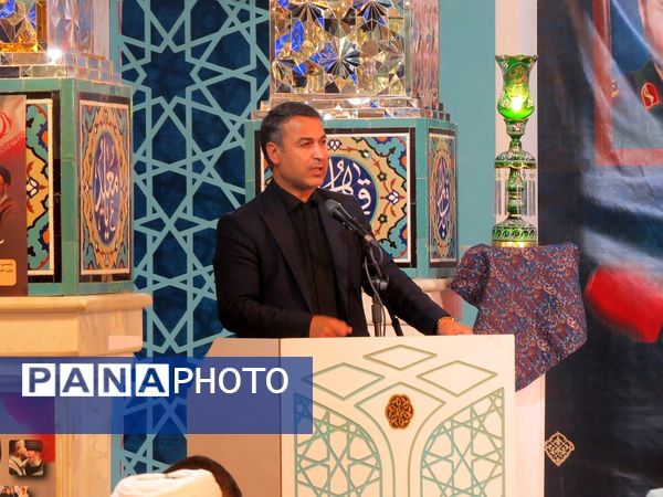 محفل انس با قرآن دانش‌آموزان قاری برتر کشوری و استانی به‌مناسبت هفتمین روز شهادت آیت‌الله رئیسی