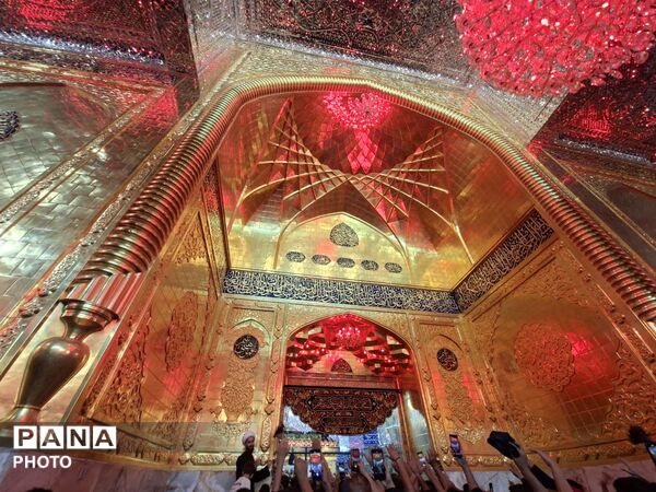 قلب ها برمدار حسین بن علی (ع) می‌تپد