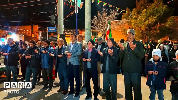 قرائت دعای توسل برای پیروزی رزمندگان جبهه مقاومت در موج سی و نهم حماسه شهرستان مارگون