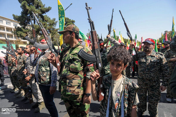 رزمایش جان‌فدایان ایران
