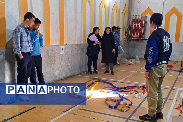 برگزاری مسابقات دومینو دانش‌آموزی در دبیرستان دستغیب ناحیه ۳شیراز 