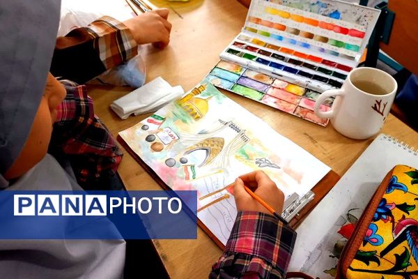 مسابقات هنر و خلاقیت دانش‌آموزان در مدرسه ۱۰ دی
