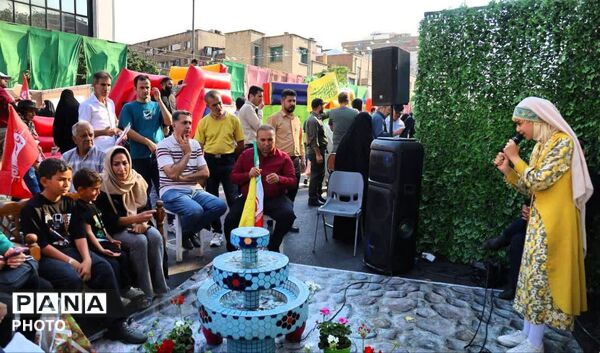  محفل شاعران آیینی در غرفه فرهنگسرای خاوران در مهمانی ۱۰ کیلومتری غدیر