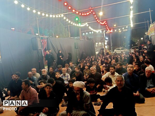 میدان نجفیه؛ کانونِ جوشانِ عشق و میثاقِ حسینی در زاوه