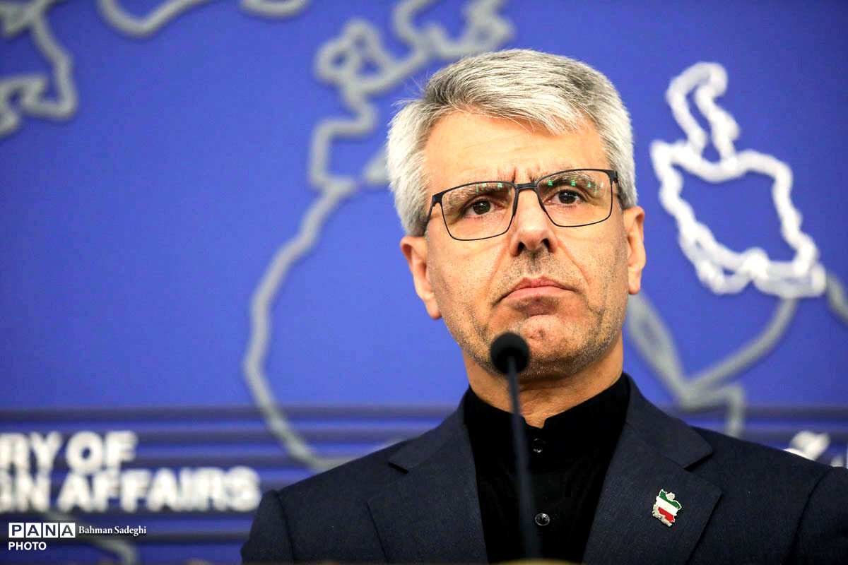 سخنگوی وزارت خارجه خطاب به مدافعان وطن: ملت ایران به حضور مقتدرانه شما افتخار می‌کند