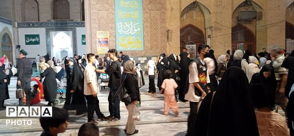 دهه نودی ها، پرچمداران آینده