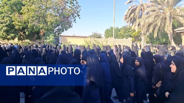 تشییع باشکوه شهید گمنام با بدرقه پرشور دانش‌آموزان