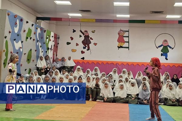 برگزاری المپیاد ورزشی در دبستان شاهد ام‌البنین (س) ناحیه دو شهرری 