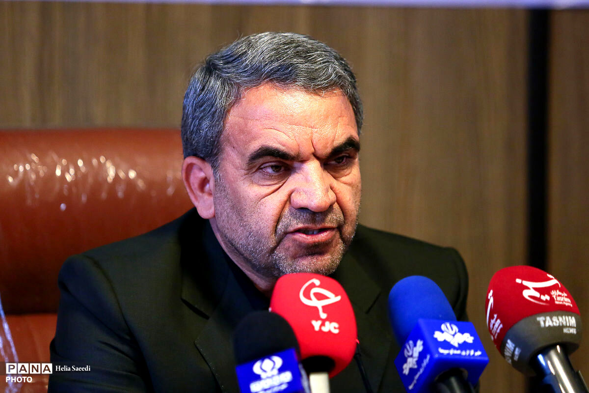 فناوری باید در خدمت ارتقای کیفیت آموزش قرار گیرد/تربیت ۵۰۰ مدرس تخصصی آموزش هوش مصنوعی