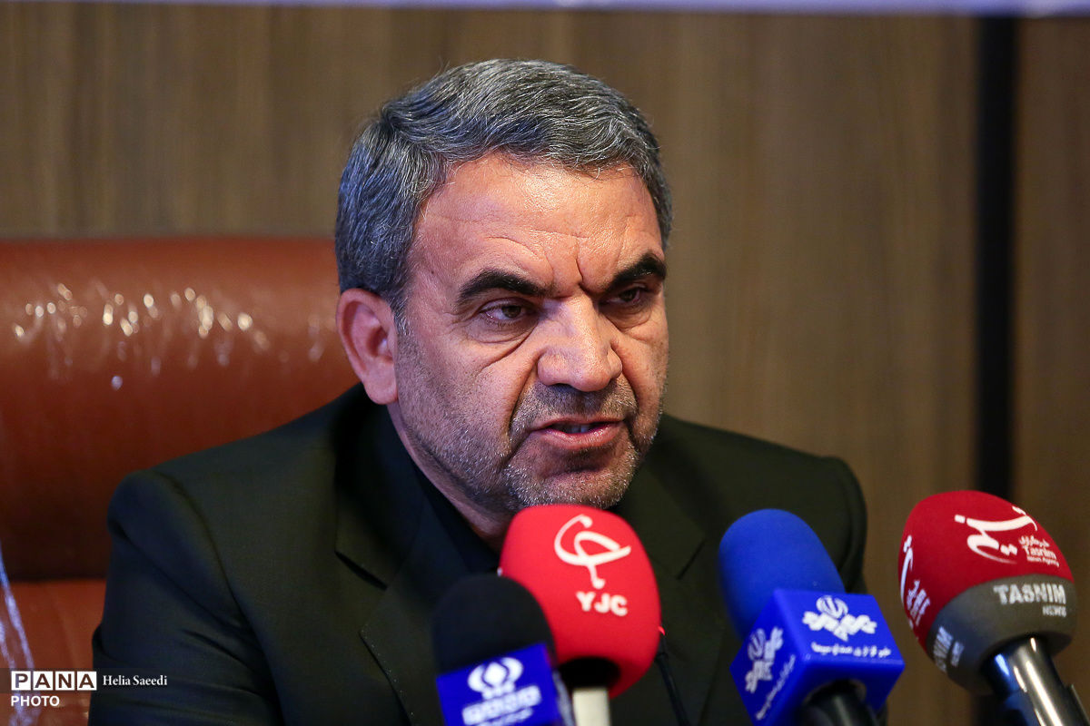 فناوری باید در خدمت ارتقای کیفیت آموزش قرار گیرد/تربیت ۵۰۰ مدرس تخصصی آموزش هوش مصنوعی
