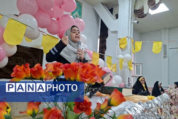 شوق انتظار دیدار منجی عالم بشریت در قلب‌های دانش‌آموزان زینبیه۲