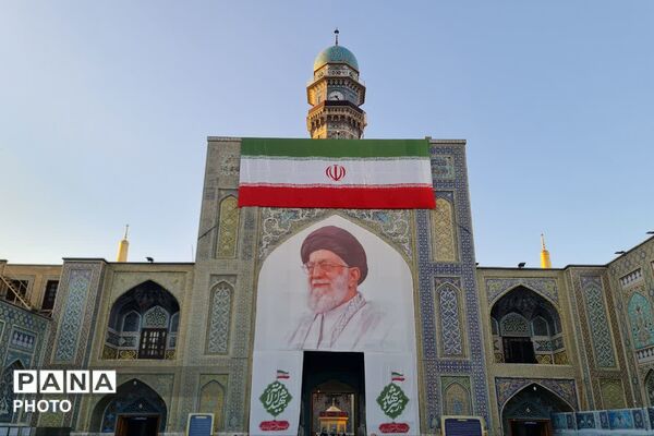 آماده‌سازی حرم مطهر رضوی برای مراسم تشییع پیکر رهبر شهید