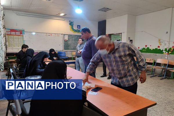 مردم قلعه‌گنج پای کار ایران