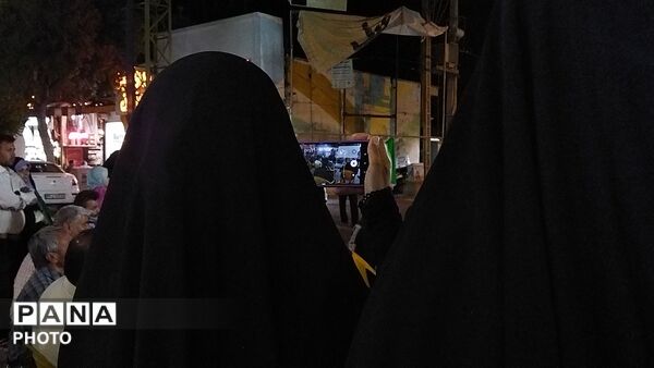 کافه گفتگو حسینیه امام در هشتاد و هشتمین شب از اجتماعات مردمی 