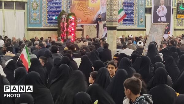 خدای خامنه‌ای زنده و ملت ما همیشه پاینده است